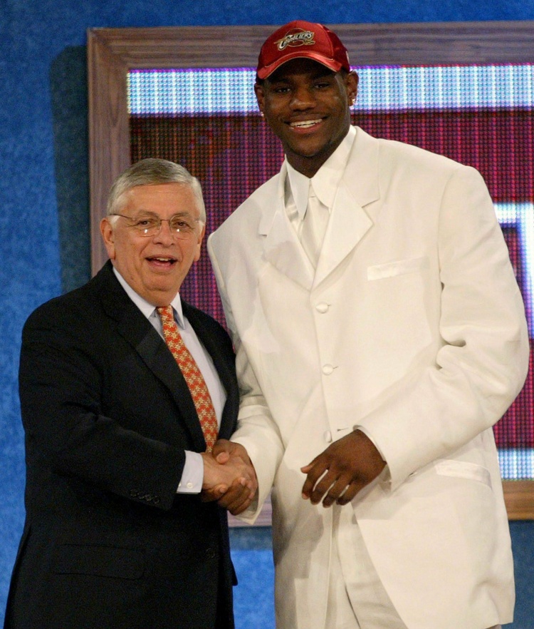 8338天！詹姆斯追平威利斯，并列NBA球齡最長紀錄