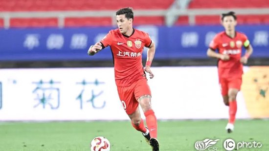 維塔爾世界波開胡，海港客場2-0三鎮止頹