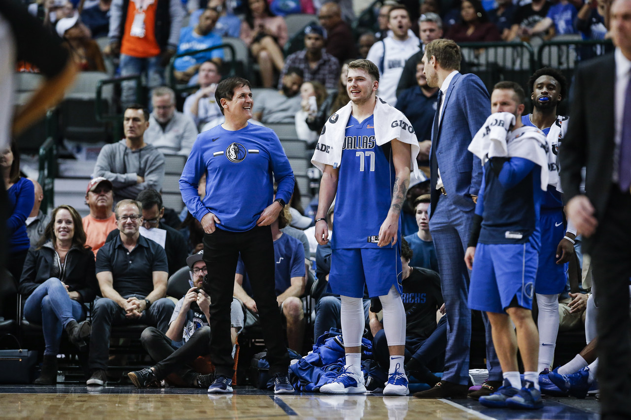 庫班:現在NBA老板只想做生意 絕殺球沒人沖進場 庫班:現在NBA老板只想做生意 絕殺球沒人沖進場
