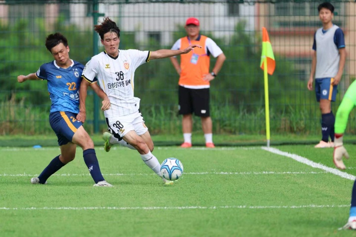 中冠廣州德比：晨星創爾特3-1逆轉黃埔志誠，薩沙喊出為歷史奮斗