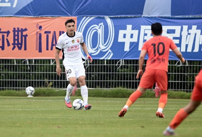 張琳芃頭槌劉祝潤爆射 海港2-1險勝賽更達晉級