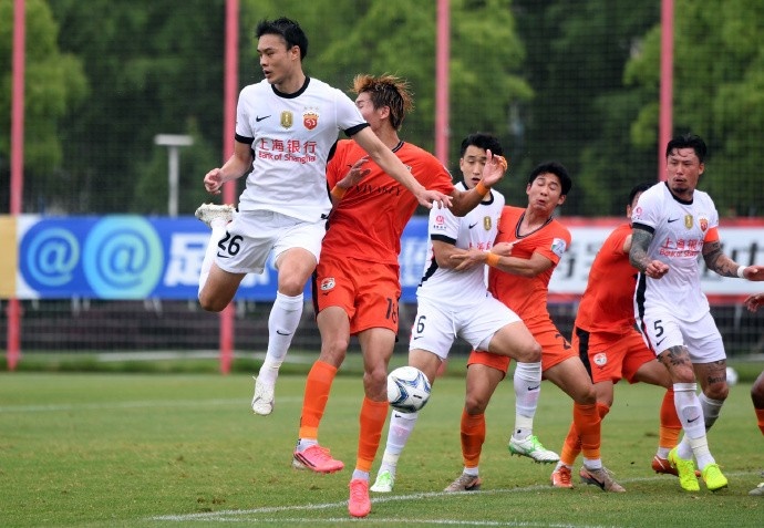 張琳芃頭槌劉祝潤爆射 海港2-1險勝賽更達晉級